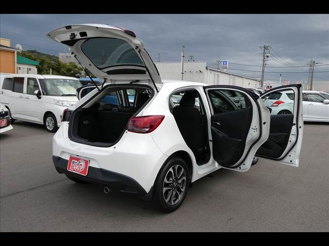 Mazda DEMIO 2016-02 18727-19
