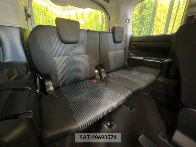 Toyota VOXY 2015-10 289453-10