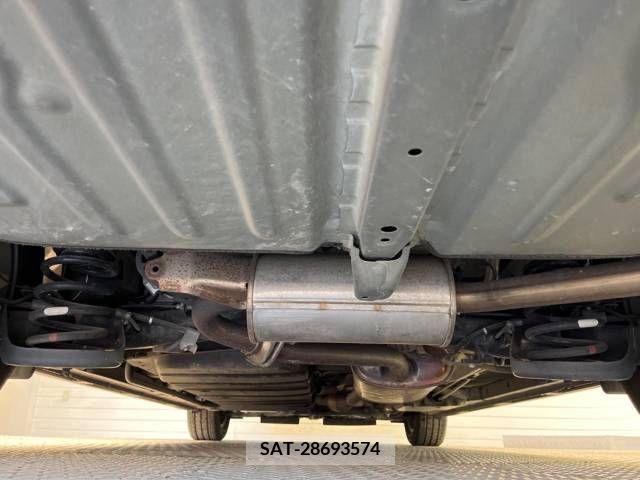Toyota VOXY 2015-10 289453-19