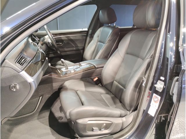 Bmw 5 SERIES 2017-01 196567-10