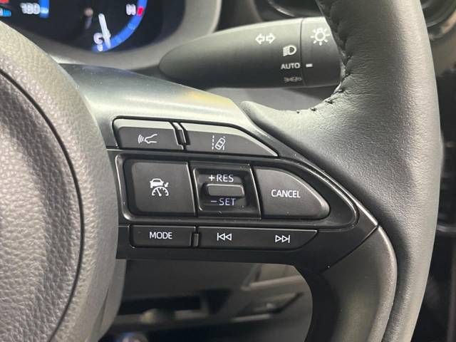 Toyota YARIS CROSS 2023-04 11916-5