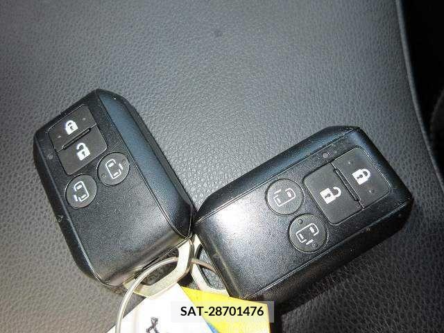 Suzuki SPACIA 2021-10 215582-19