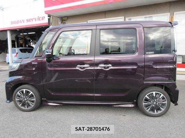 Suzuki SPACIA 2021-10 215582-18