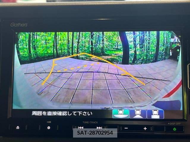 Honda N BOX CUSTOM 2020-04 349691-3