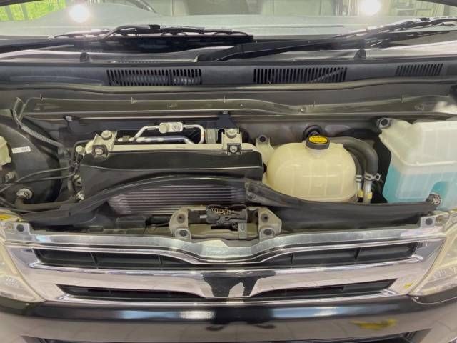 Toyota HIACE VAN 2012-03 17473-18