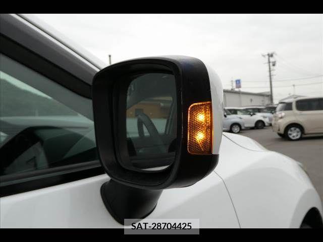 Mazda DEMIO 2015-04 301877-18