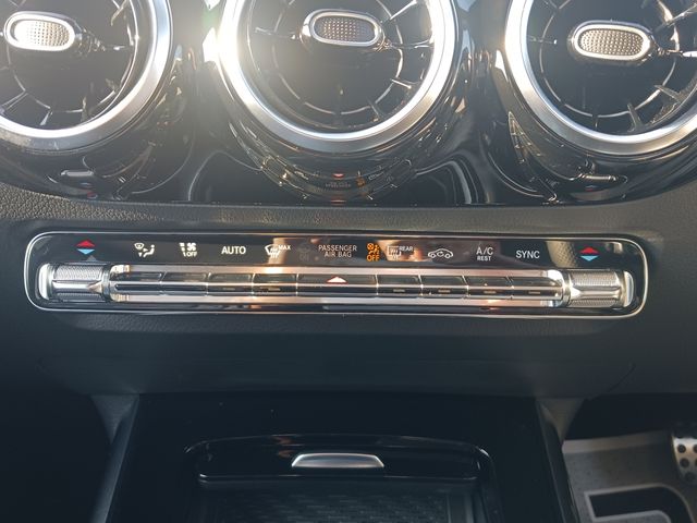 Mercedes Benz B-CLASS 2019-09 186035-16