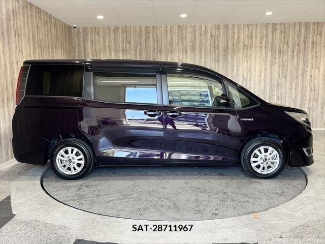 Toyota NOAH HYBRID 2018-02 280701-3