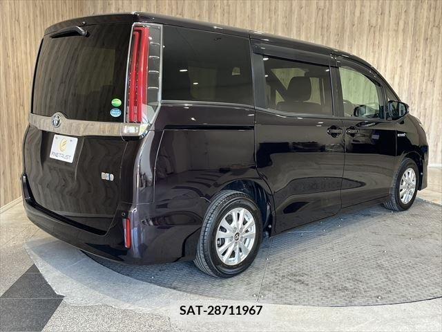 Toyota NOAH HYBRID 2018-02 280701-4