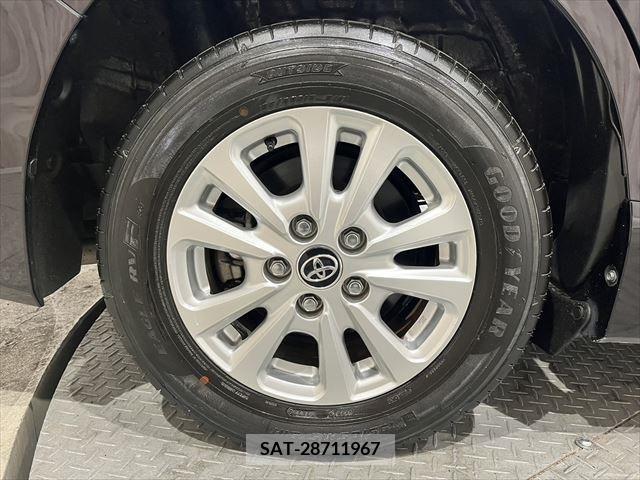 Toyota NOAH HYBRID 2018-02 280701-17