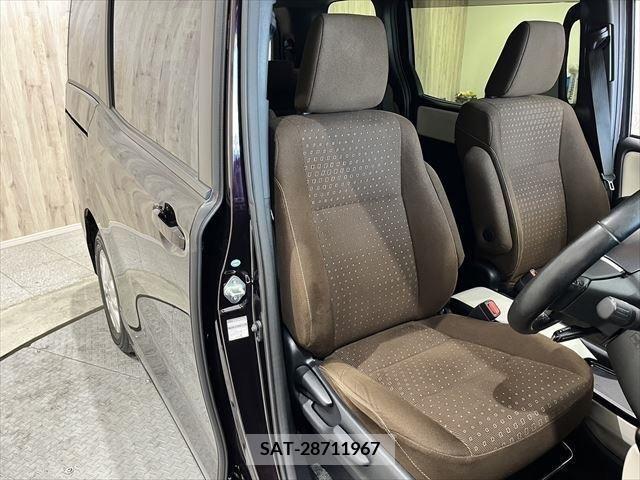 Toyota NOAH HYBRID 2018-02 280701-19