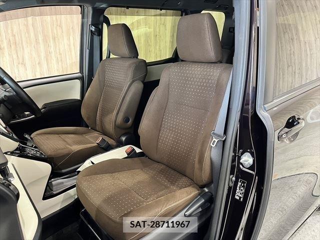 Toyota NOAH HYBRID 2018-02 280701-22