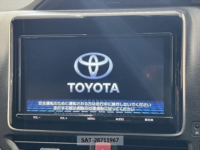 Toyota NOAH HYBRID 2018-02 280701-28