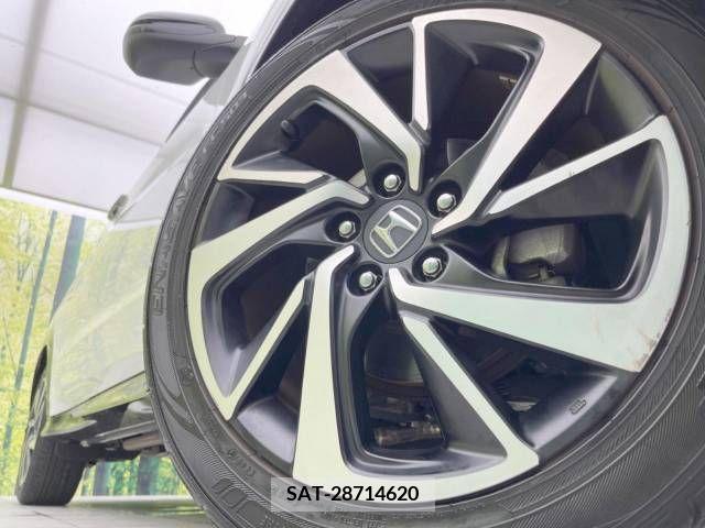Honda VEZEL 2017-12 369921-13