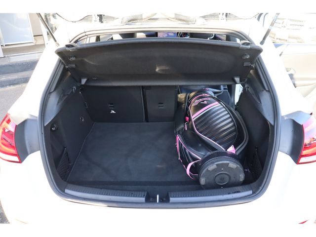 Mercedes Benz A-CLASS 2018-01 187230-22