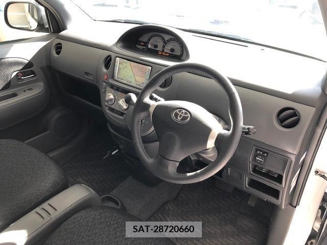 Toyota SIENTA 2013-06 340656-6