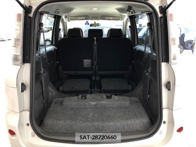 Toyota SIENTA 2013-06 340656-24