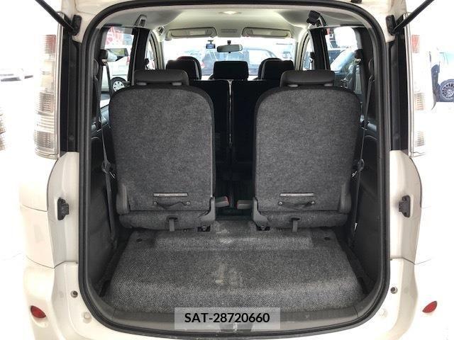 Toyota SIENTA 2013-06 340656-23