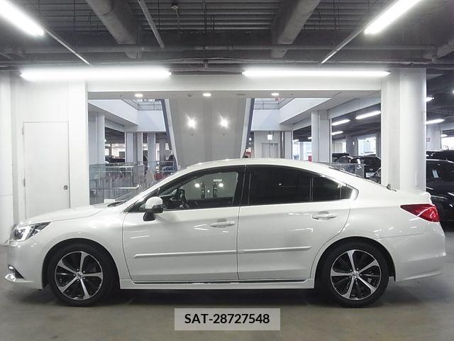 Subaru LEGACY B4 2017-04 216636-8