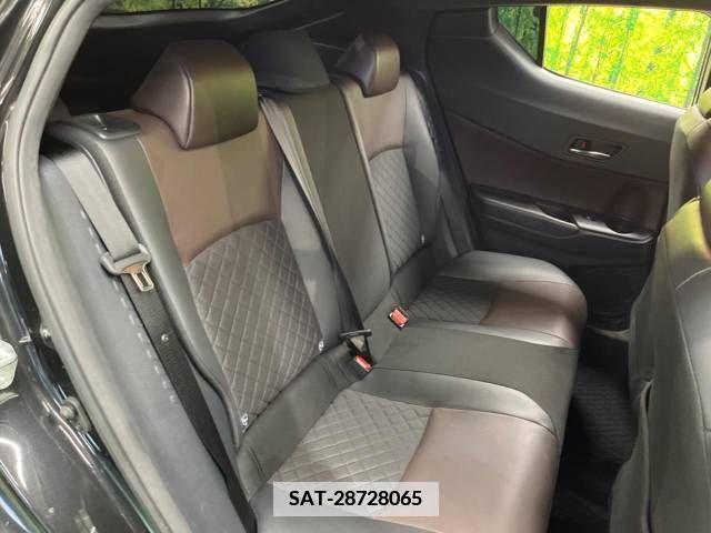 Toyota C-HR 2018-11 377572-9