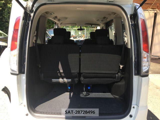 Nissan SERENA 2011-09 393868-7