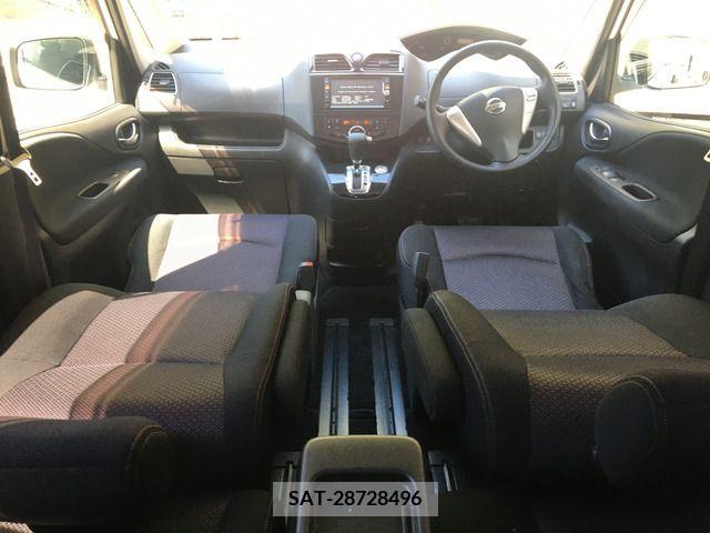 Nissan SERENA 2011-09 393868-4