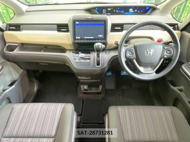 Honda FREED 2017-05 270670-1