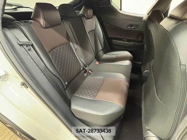 Toyota C-HR 2018-10 357852-5