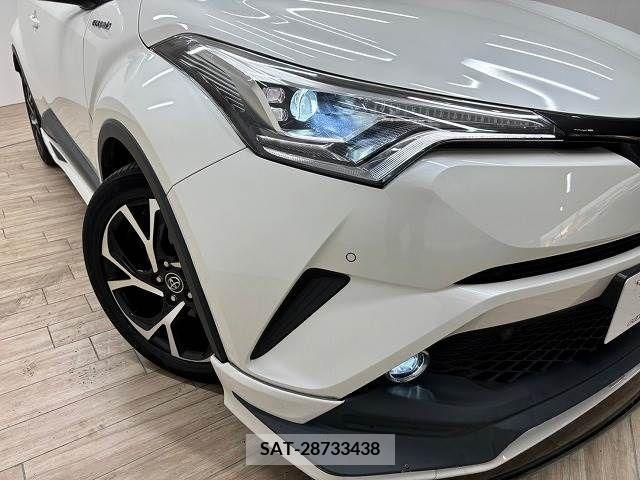 Toyota C-HR 2018-10 357852-19