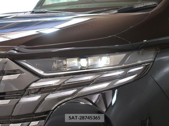 Toyota ALPHARD 2023-08 216315-16