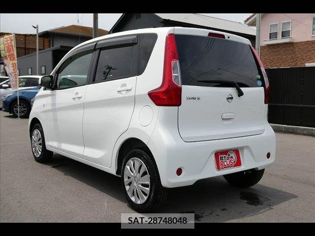 Nissan DAYZ 2017-03 296075-17