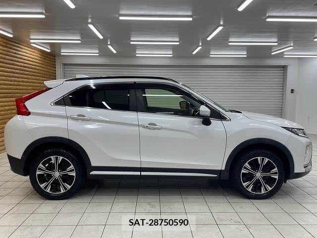 Mitsubishi ECLIPSE CROSS 2018-09 303765-17