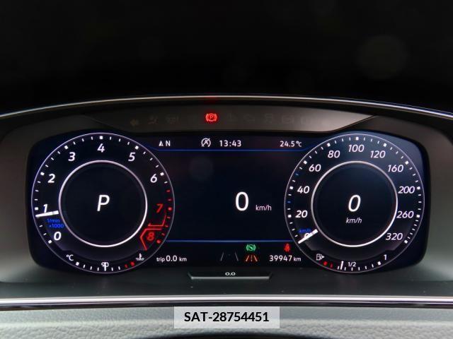 VolksWagen GOLF R 2017-08 337062-14