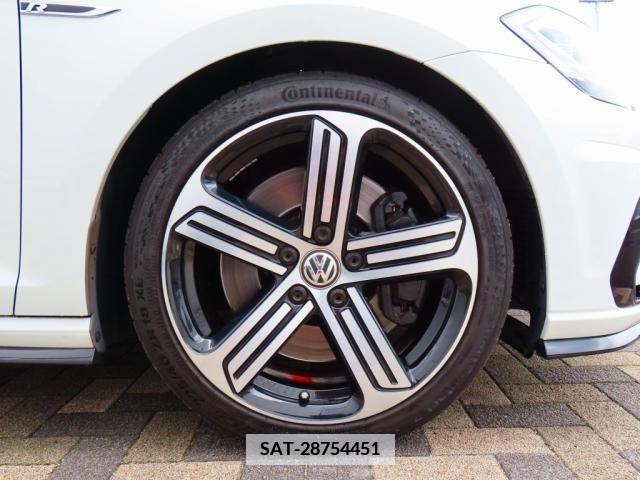 VolksWagen GOLF R 2017-08 337062-1