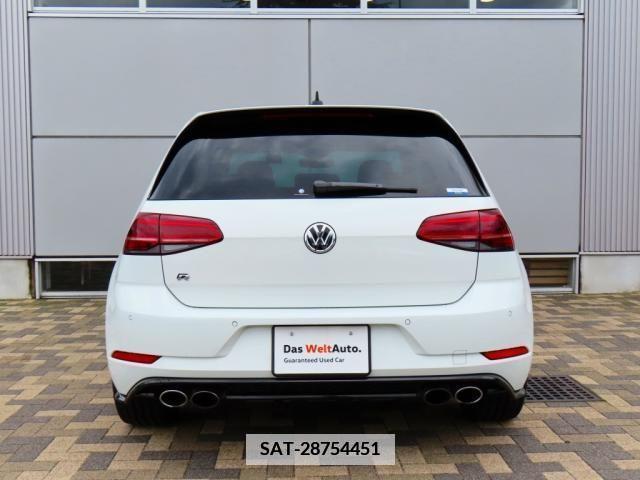 VolksWagen GOLF R 2017-08 337062-6