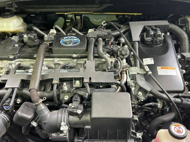 Toyota C-HR 2018-03 183370-18