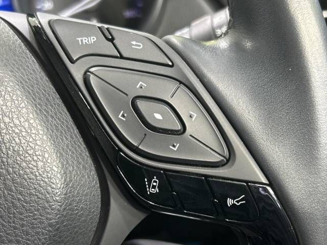 Toyota C-HR 2018-03 183370-4