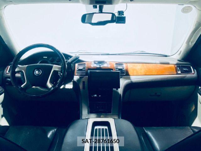 Cadillac ESCALADE 2013-06 263339-1