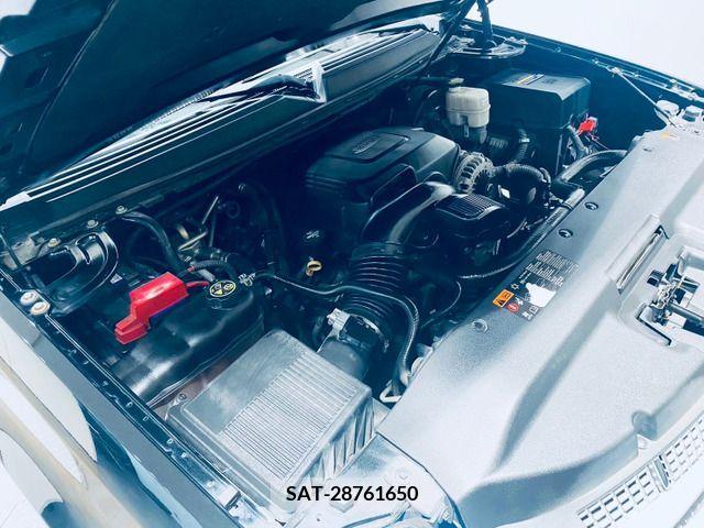 Cadillac ESCALADE 2013-06 263339-2