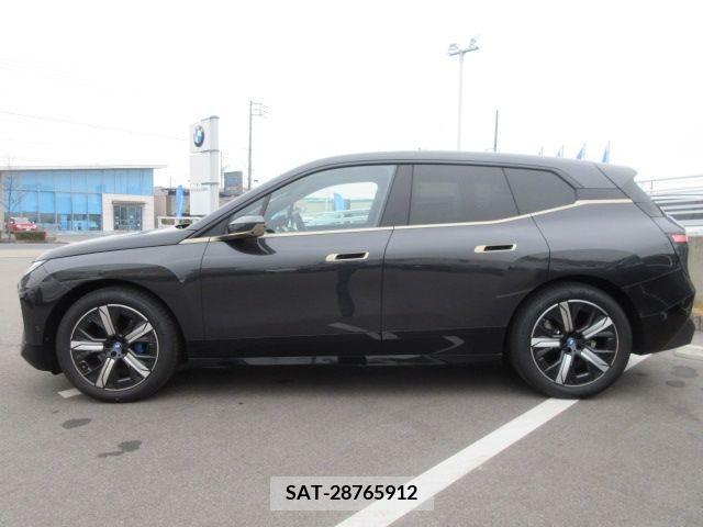 Bmw IX 2023-06 207130-8