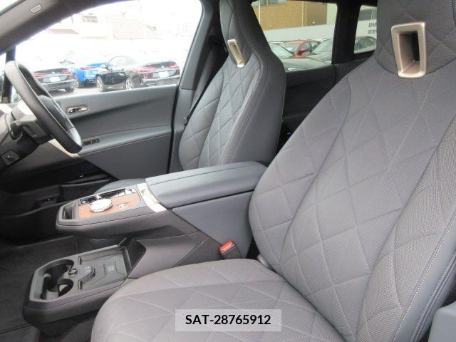 Bmw IX 2023-06 207130-16