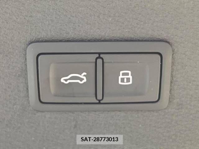 Audi Q3 2017-02 317787-6
