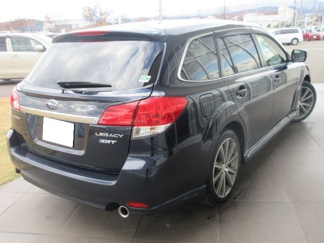 Subaru LEGACY 2012-10 194849-1