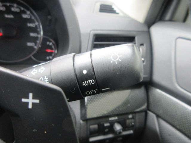 Subaru LEGACY 2012-10 194849-23