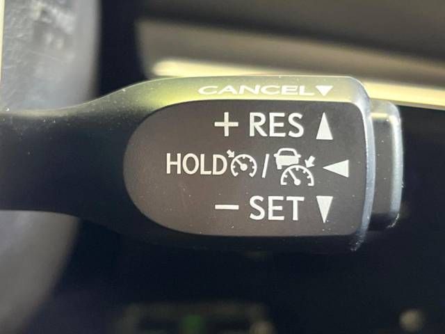 Toyota PRIUS 2018-10 27827-5
