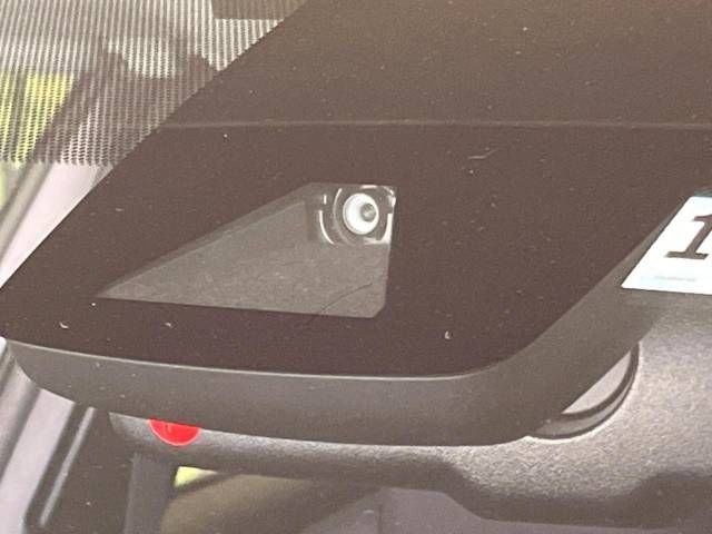Toyota PRIUS 2018-10 27827-4