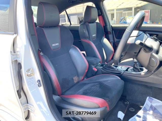 Subaru WRX STI 2019-10 290288-9