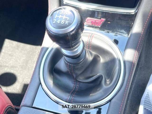 Subaru WRX STI 2019-10 290288-8