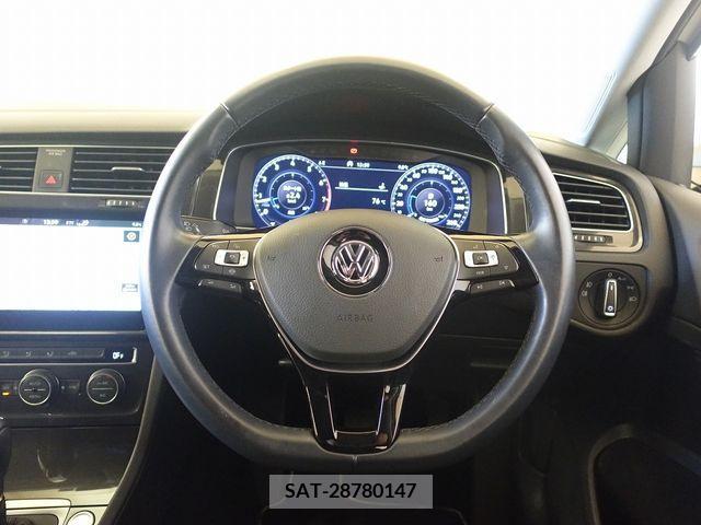 VolksWagen GOLF 2019-06 320303-15