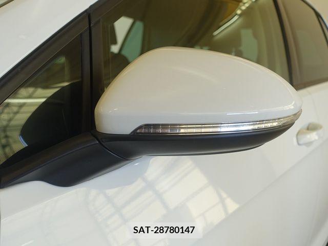 VolksWagen GOLF 2019-06 320303-5